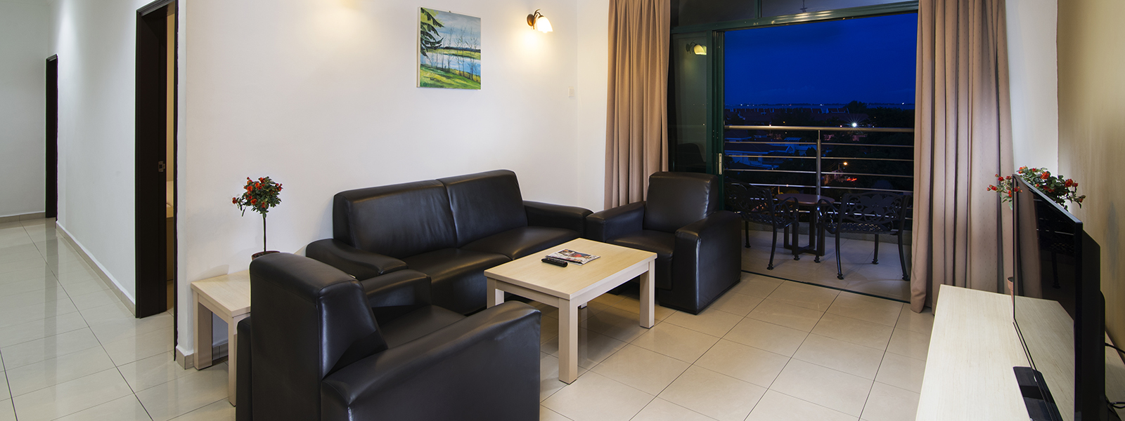Deluxe3BedroomsApartmentk.jpg